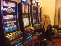 לחצו להגדלה / הקטנה